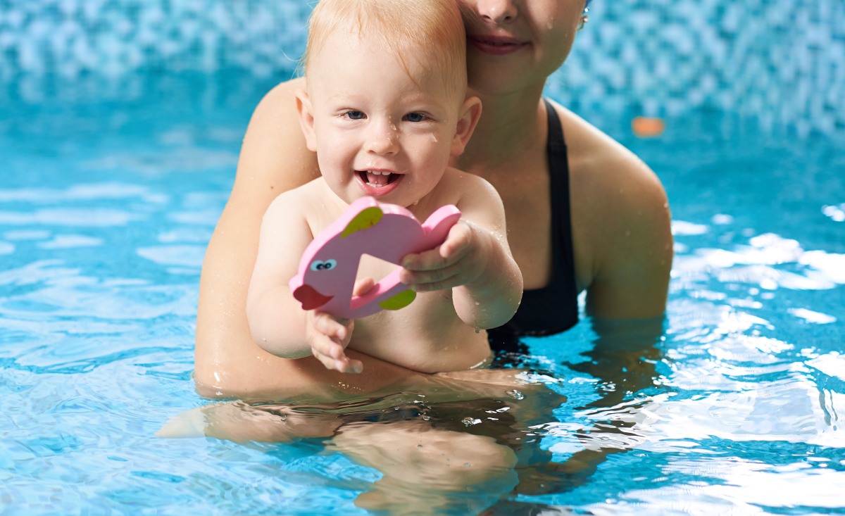 nauka plywania dla niemowlat centrum sportowe u jezuitow
