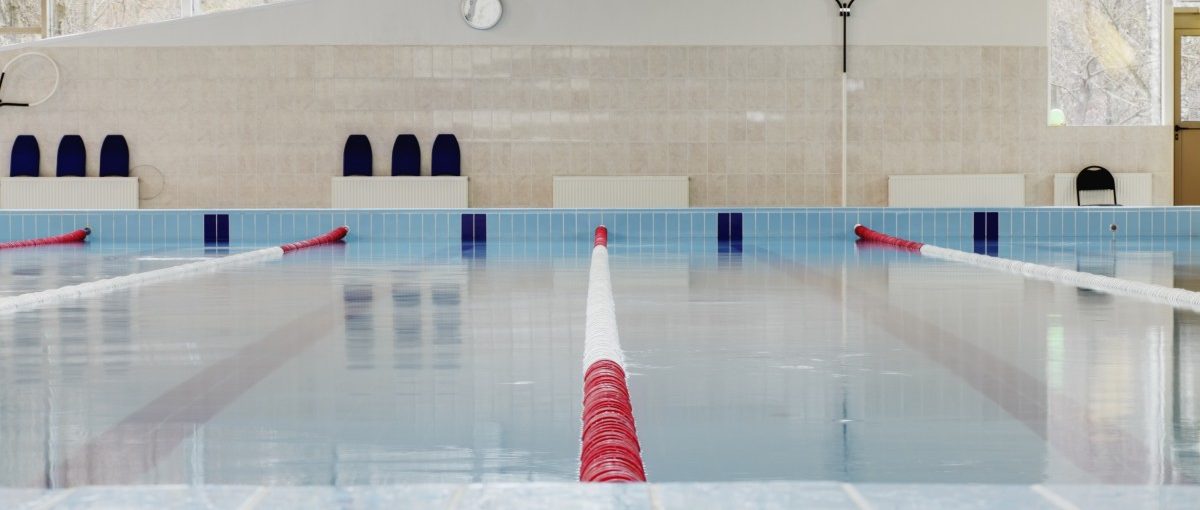 Pływanie: Zalety Sportu – Wpływ na Zdrowie i Zdrowie Psychiczne