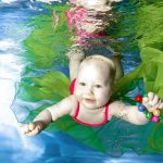 Dziecko boi się wody – jak pomóc i nie zniechęcić? Nauka pływania dla dzieci Trójmiasto